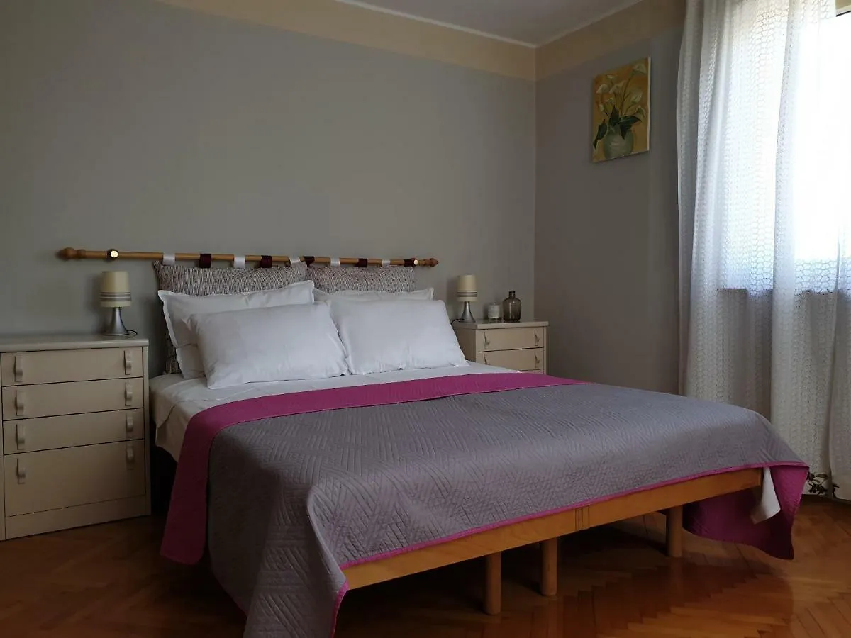 Room Bm Pula